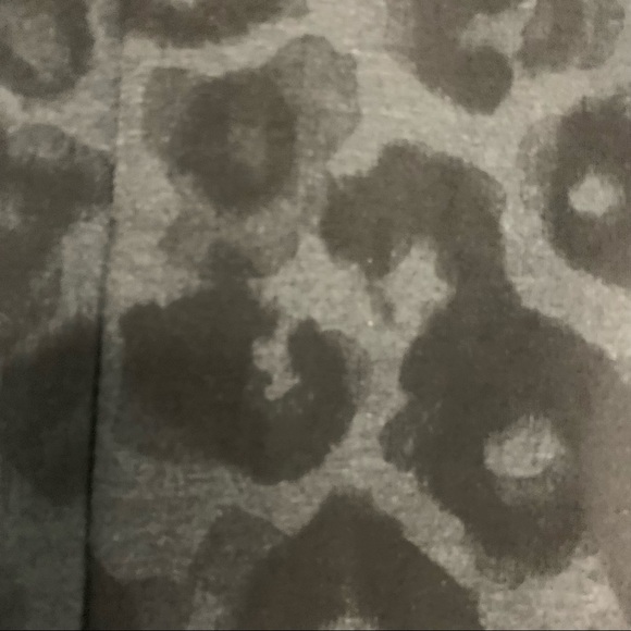 MICHAEL KORS Blue Black Animal Print Pencil Skirt Modern Gold Zippers - Picture 5 of 5